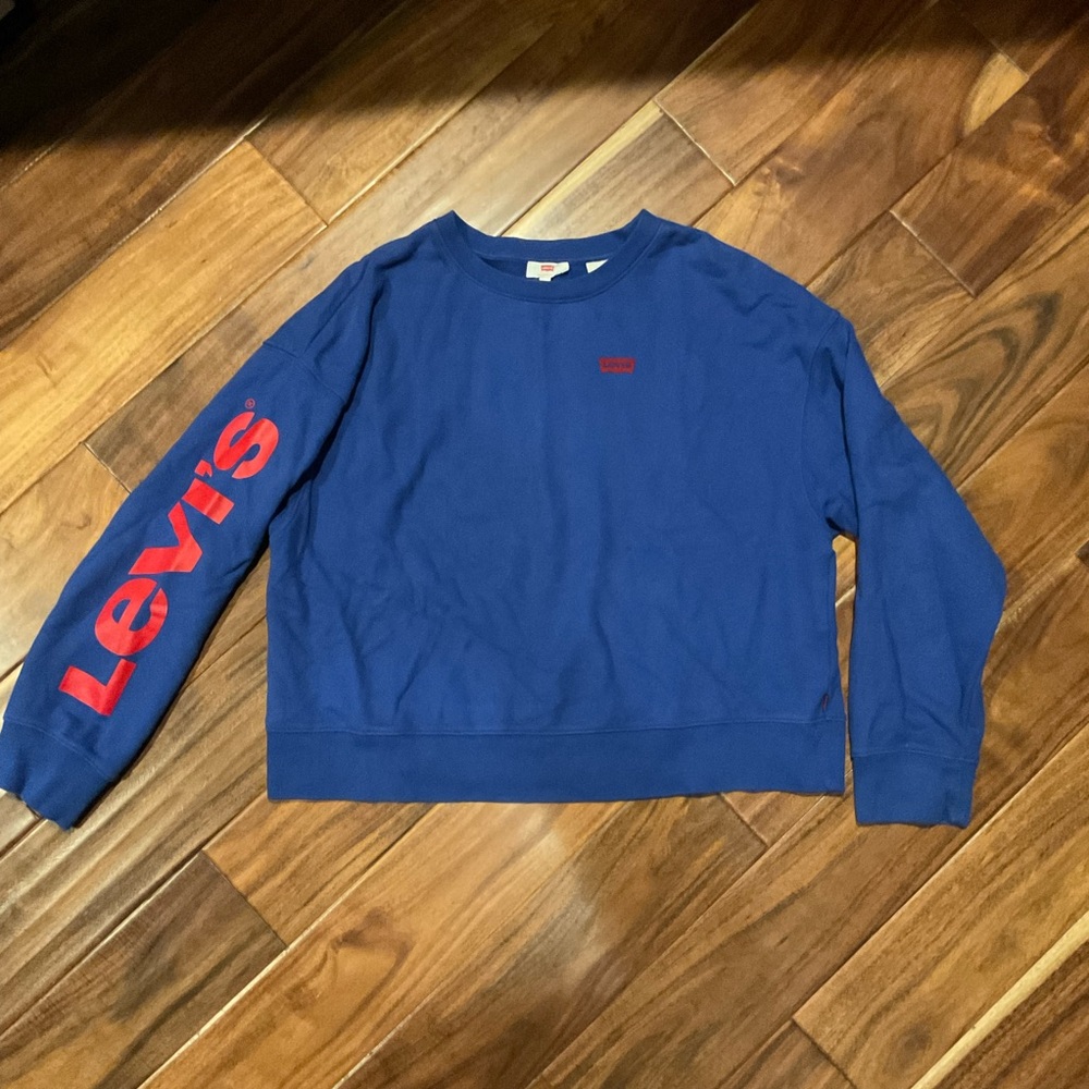 Levi's Women's Crewneck Sweatshirt in Blue with Red Logo